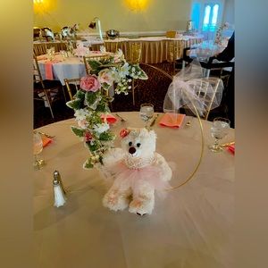 Teddy bear centerpiece great for shower and babies room decorating
